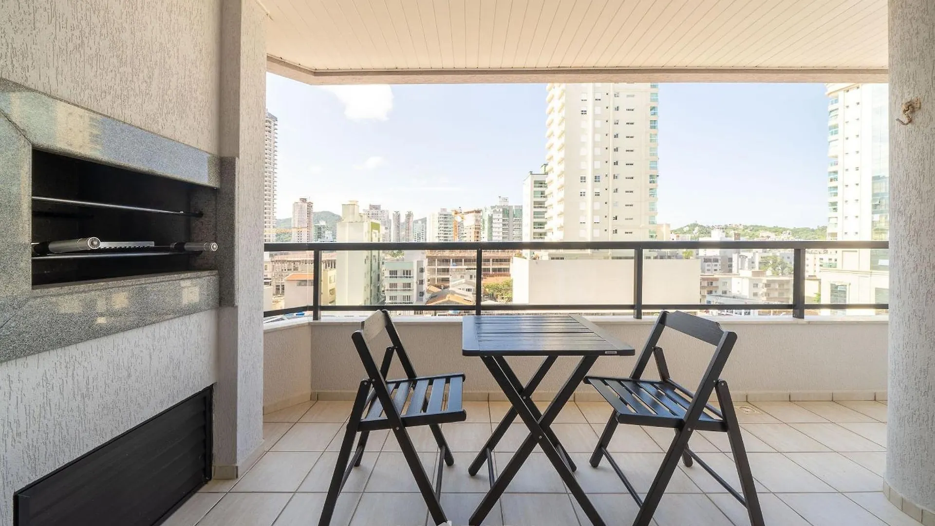 Apto Vista Mar C/ Churrasq. Em Itapema Gbl601 Apartment